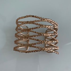 🤩Kendra Scott Nicolas cuff bracelet💖